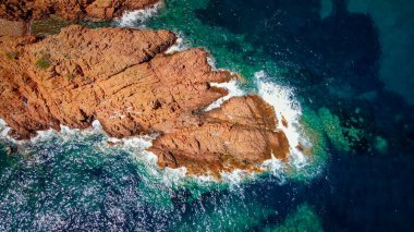 Fransa 'daki Akdeniz' in derin turkuaz suyu - seyahat fotoğrafçılığı
