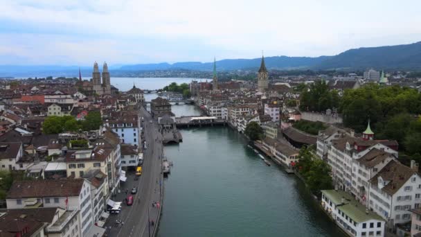 Lot nad miastem Zurych w Szwajcarii — Wideo stockowe