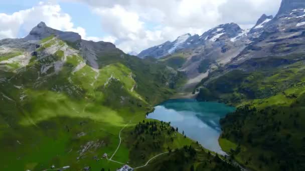Wonderful Mountain Lake Swiss Alps Aerial View Travel Footage — Stock Video