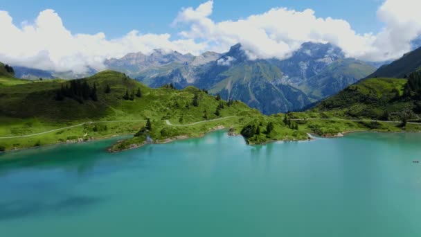 Flight Wonderful Mountain Lake Swiss Alps Lake Truebsee Mount Titlis — Stock Video