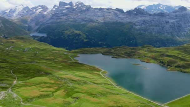 Wonderful Mountain Lake Swiss Alps Aerial View Travel Footage — Stock Video