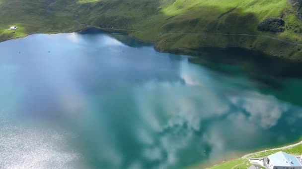 Čisté Modré Vody Švýcarských Horských Jezer Cestovní Záběry — Stock video
