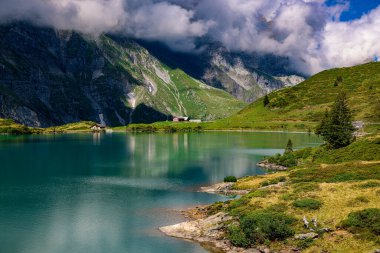 İnanılmaz İsviçre - Mountain Lake Truebsee - seyahat fotoğrafçılığı