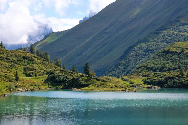 Amazing Switzerland Mountain Lake Truebsee Viagens — Fotografia de Stock