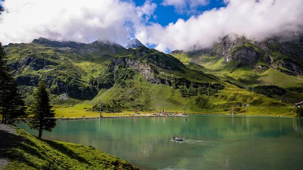 Καταπληκτική Φύση Της Ελβετίας Στις Ελβετικές Άλπεις Ταξιδιωτική Φωτογραφία — Φωτογραφία Αρχείου