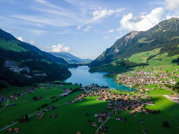 Wunderschöner Lungernsee Den Schweizer Alpen Luftaufnahmen — Stockfoto