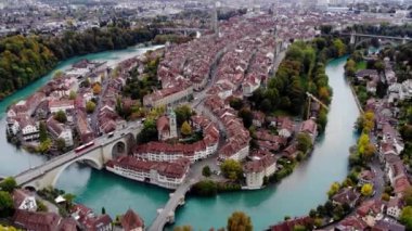 İsviçre 'nin başkenti Bern üzerindeki hava manzarası