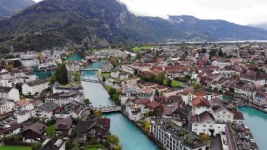 İsviçre 'deki Interlaken şehrinin hava manzarası