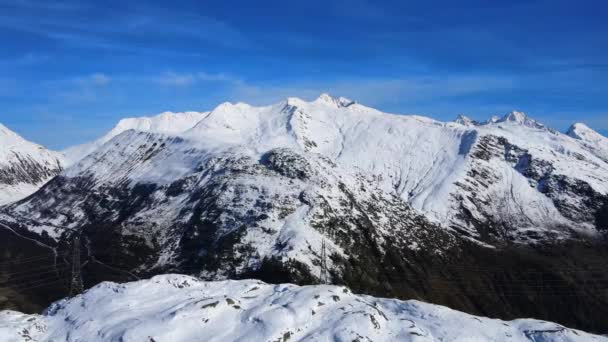 Vista aerea su un bellissimo ghiacciaio in Svizzera — Video Stock