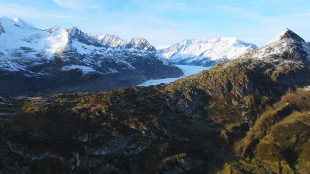 Marco popular nos Alpes Suíços chamado Bettmeralp na Suíça — Vídeo de Stock
