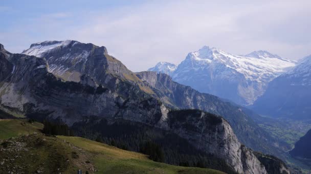 Úžasný panoramatický výhled na švýcarské Alpy — Stock video