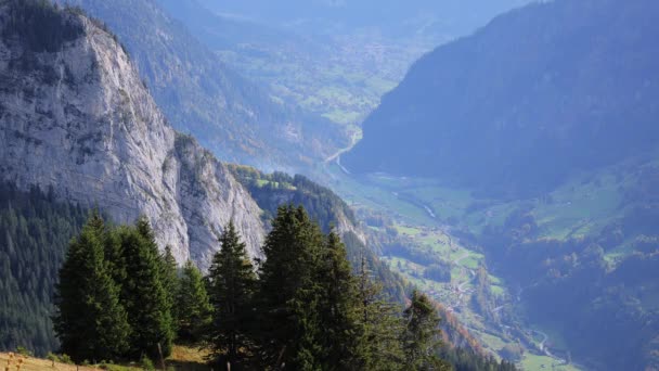 Toller Rundblick auf die Schweizer Alpen — Stockvideo