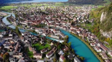 İsviçre 'deki Interlaken şehrinin hava manzarası