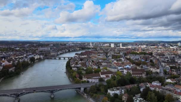 Basel - den berömda schweiziska staden från ovan — Stockvideo