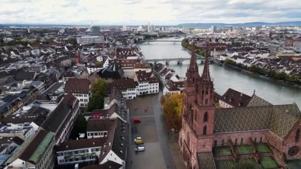 Bazel - de beroemde Zwitserse stad van bovenaf — Stockvideo