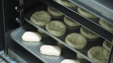 yakın çekim, Maya hamuru boşlukları börek, çörek ve pizza pişirme için