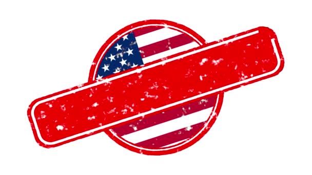 Animace červený prapor s nápisem, slogan. Zastavte rasismus. Bílé pozadí s vlajkou USA. Protest proti černým vraždám a policejnímu teroru v USA. — Stock video