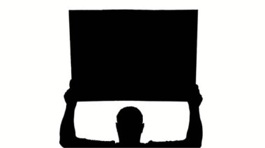 Protestocuların siyah siluetinde posterler, kafasının üstünde pankartlar, beyaz arka planda sloganlar atıyor. Eylemci protestoda, mitingde, gösteride