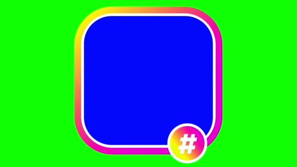На зеленом фоне, ярко-розовый квадратный кадр, с хештегом знак ниже. голубой фон . — стоковое видео