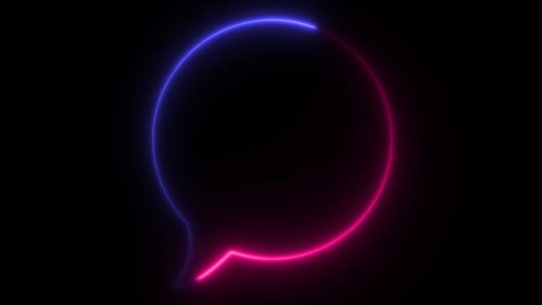 Световая анимация. Неоновый розовый и фиолетовый, мигающий и светящийся знак речевого пузыря, на черном фоне . — стоковое видео