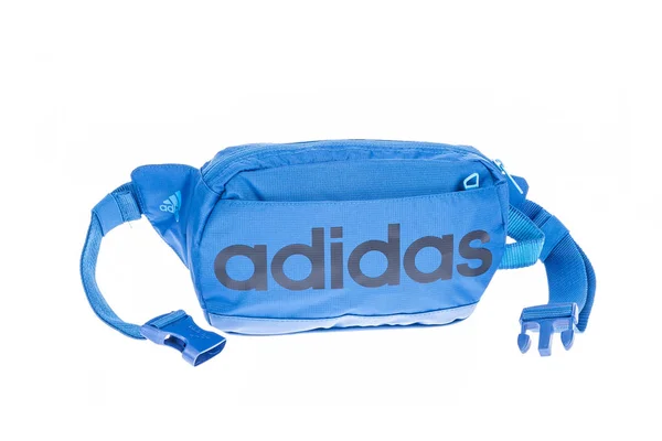 Medellín Kolumbia Február 2019 Adidas Hüvely Teletöm Fehér Háttér — Stock Fotó