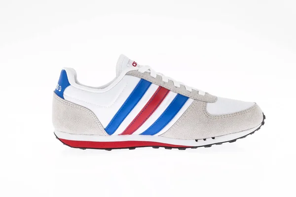 Medellín Colombia Marzo 2019 Zapatillas Deportivas Adidas Sobre Fondo Blanco — Foto de Stock