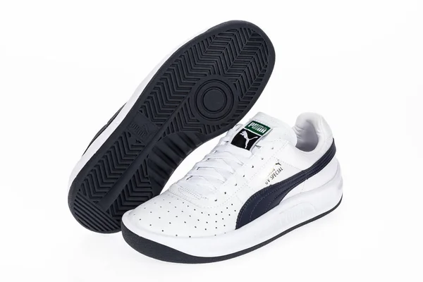 Medellin Colombia Marzo 2019 Puma Sports Shoes White Background — Stock Photo, Image