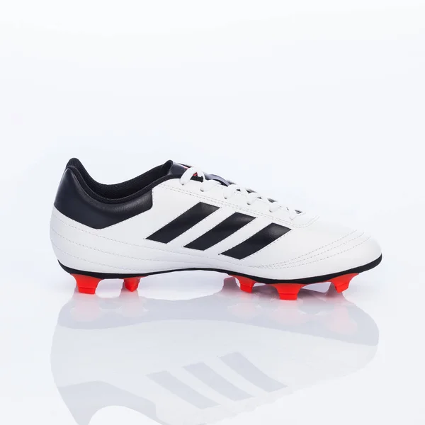 Medellin Colombie Marzo 2019 Chaussures Football Adidas Sur Fond Blanc — Photo