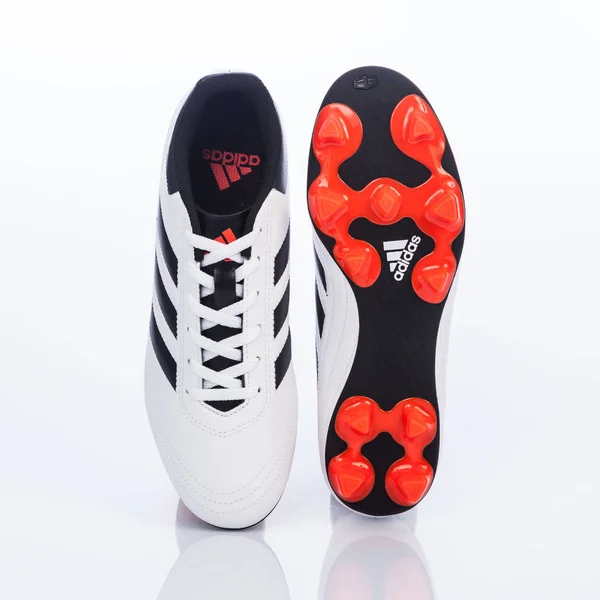 Medellin Colombia Marzo 2019 Adidas Football Soccer Shoes White Background — Stock Photo, Image