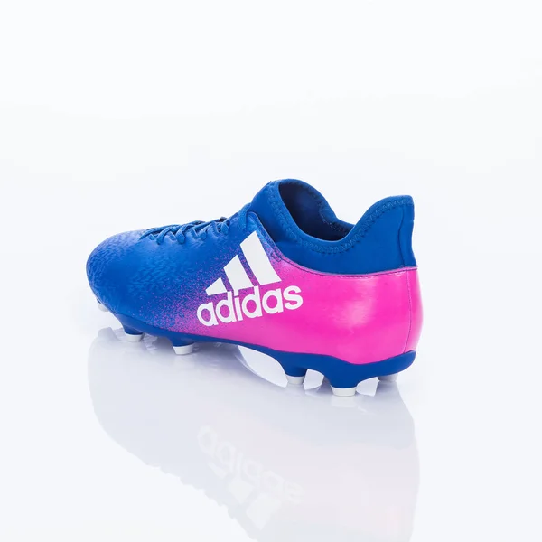 Medellín Colombia Marzo 2019 Adidas Football Soccer Shoes White Background — Foto de Stock
