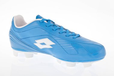 Medellin, Kolombiya-Abril 08, 2019: Lotto futbol/beyaz arka planda futbol ayakkabıları