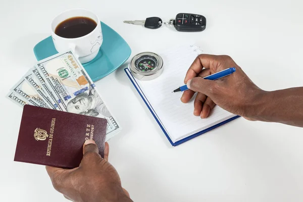 Concetto Viaggio Passaporto Colombiano Con Banconote Dollari Viaggi All Estero — Foto Stock