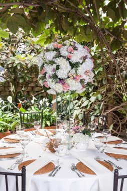 resepsiyon odası, parti için dekore edilmiş masa