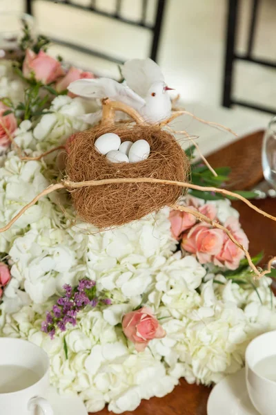 Centrotavola Tavolo Decorato Ricevimento Delle Feste — Foto Stock