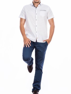 Moda giysiler, kısa kollu gömlek ve pantolon erkek fotoğraf beyaz arka plan