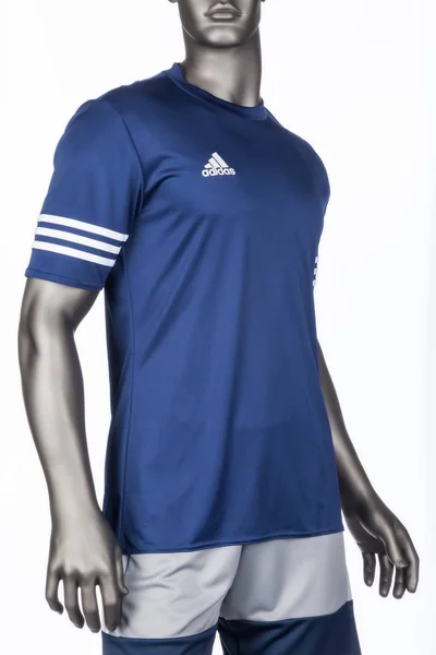 Medellin Colombia Giugno 2019 Shirt Sportiva Adidas Foto Sfondo Bianco — Foto Stock