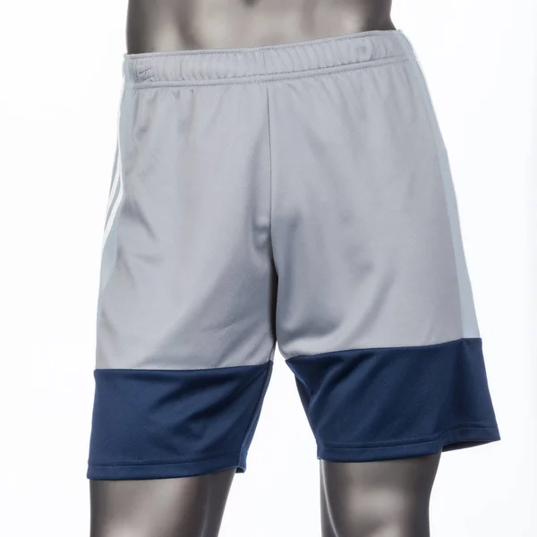 Medellín Colômbia Junho 2019 Adidas Shorts Esportivos Foto Sobre Fundo — Fotografia de Stock