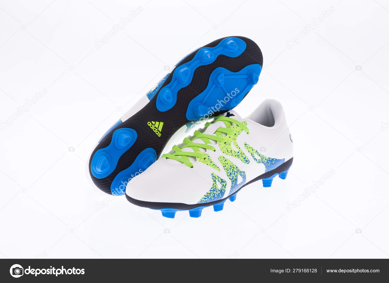 Adidas shoes football 2019 deals
