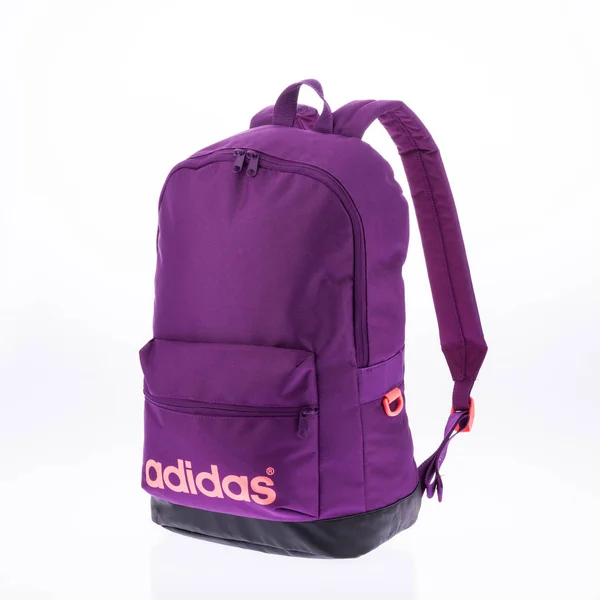 Medellin Colombia Julio 2019 Adidas Rugzak Foto Neutrale Achtergrond — Stockfoto