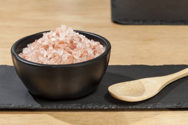 Tuz - tuz kristalleri Himalaya pembesi.