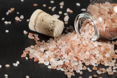 Tuz - tuz kristalleri Himalaya pembesi.
