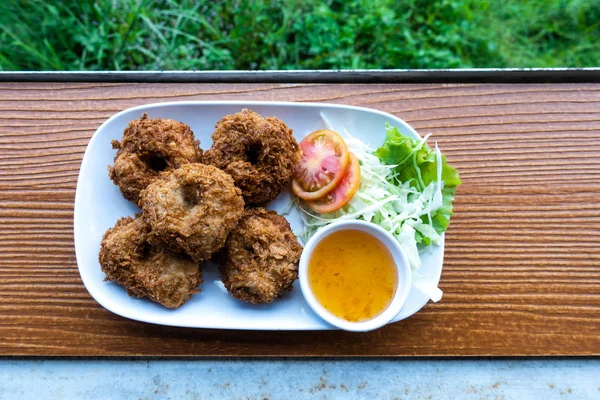 Tod mun goong, thailändisches Essen, frittierte Garnelenkuchen — Stockfoto