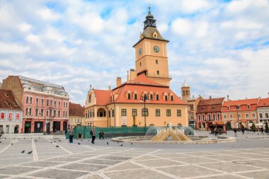 Avrupa, Romanya, Brasov, Council Square, Piata Sfatului, saat kulesi, Brasov tarihi müzesi.