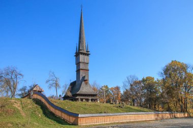 Avrupa, Romanya, Maramures County, Rogoz. Ahşap kilise. UNESCO sitesi.