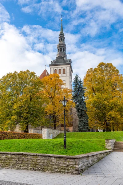 Europa Östra Europa Baltikum Estland Tallinn Nicholas Kyrkan Står Hög — Stockfoto