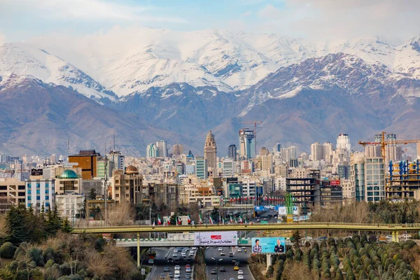 Islamiska Republiken Iran Teheran Centrum Och Bergiga Bakgrund Freeway Med — Stockfoto