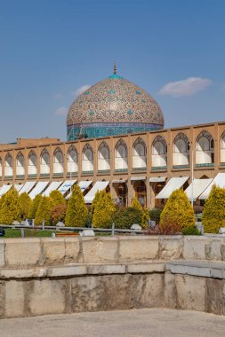 Iran İslam Cumhuriyeti. Isfahan. (Esfahan) Şeyh Lütfullah Camii ve kubbe Nakş-ı Cihan Meydanı'nda. İslam mimarisi.