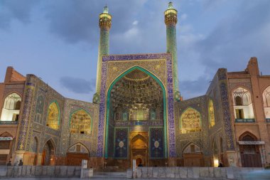 Iran İslam Cumhuriyeti. Isfahan (Esfahan). Giriş Iwan Şah veya Imam, Emam Camii Meidan-e Emam, Nakş-ı cihan, Imam Meydanı, UNESCO Dünya Miras Listesi.
