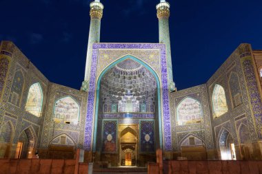 Iran İslam Cumhuriyeti. Isfahan (Esfahan). Giriş Iwan Şah veya Imam, Emam Camii Meidan-e Emam, Nakş-ı cihan, Imam Meydanı, UNESCO Dünya Miras Listesi. 05 Mart 2018