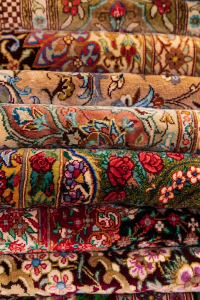 Islamitische Republiek Iran Isfahan Tapijt Verkoop Winkel Gestapelde Tapijten — Stockfoto